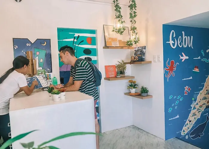 ホステル ムラルス ホステル&カフェ セブ市