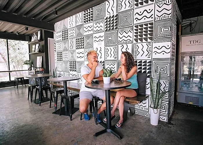 Murals And Cafe *